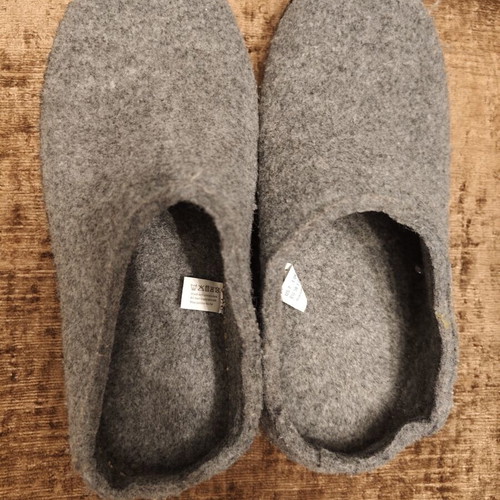 Wool slippers new, size 38, gray