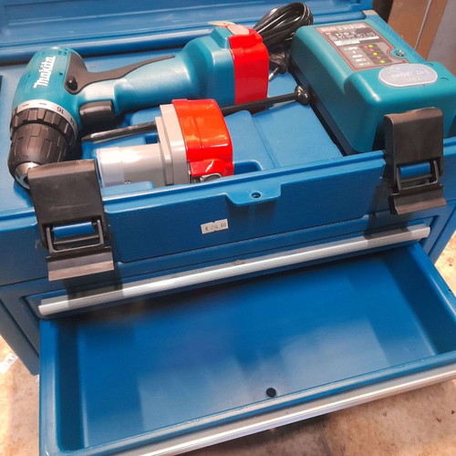 Makita 12V Cordless Hammer Drill Set New with Carrying Case