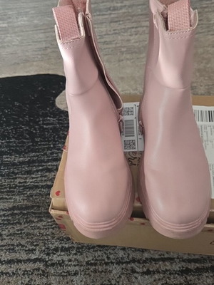 H&M pink boots used, size 34