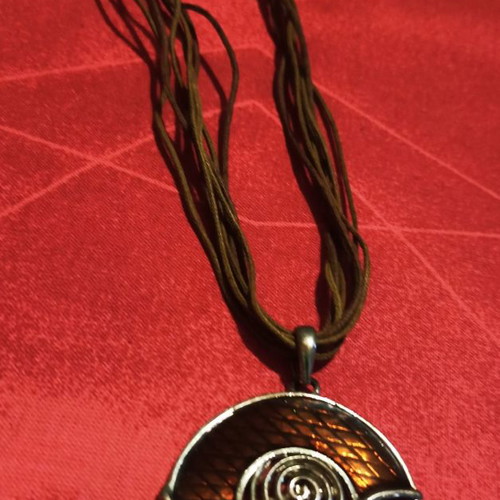 Women's necklace in excellent condition