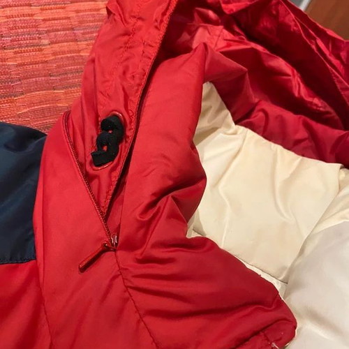Nautica sleeveless jacket double sided XL like new, down and feather