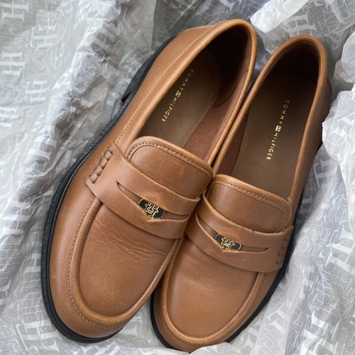 Tommy Hilfiger brown boots new, size 36