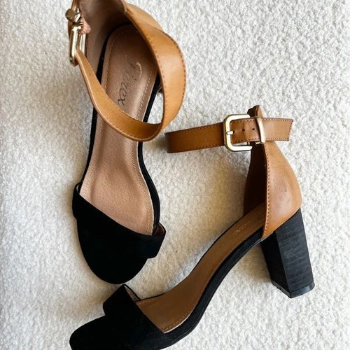 Parex two-tone high heel shoes size 37 used