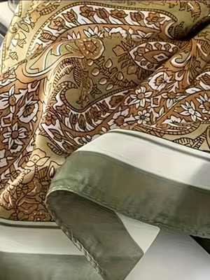 Women's scarves new, green, size 70×70