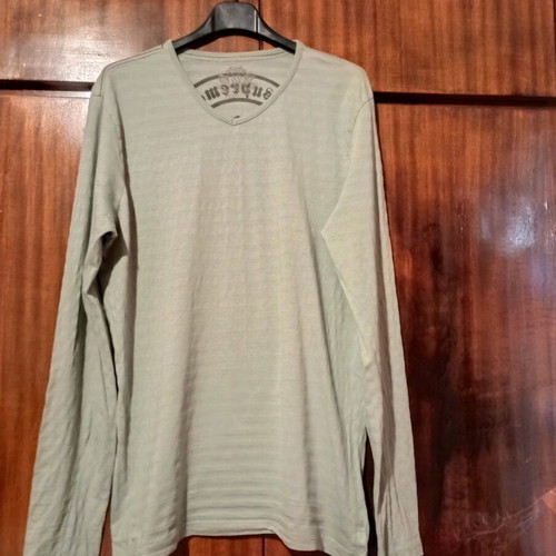 Men's long-sleeve shirt in light khaki like new