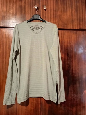 Men's long-sleeve shirt in light khaki like new
