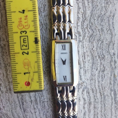 Seiko Tank women's watch like new, white and silver bracelet