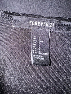 Forever 21 Black Velvet Dress like new, size L