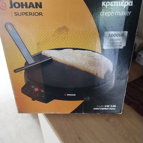 Crepe maker used with instructions and spreading tool