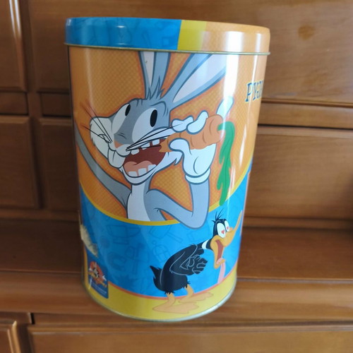 Looney Tunes Apple Funwear Pyjamas metal box used