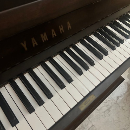Yamaha piano like new, tuning required