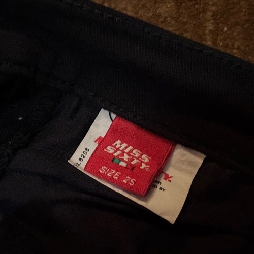 Miss Sixty black capri elastic jeans with zipper like new
