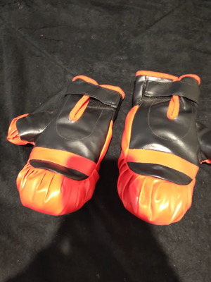 Children's boxing gloves
