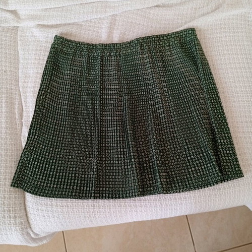 Benetton skirt green, like new, small size