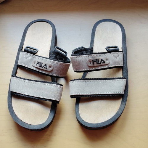 Fila women's slippers size 40 like new, brown
