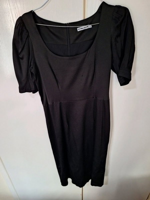 Women's dress black like new, size M