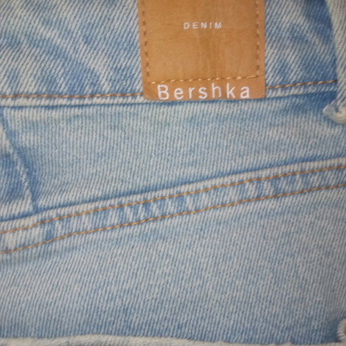 Berska denim shorts very stretchy like new, size S,M