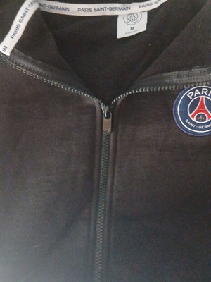 PSG jacket authentic, like new