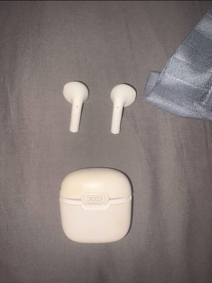 Earbuds used, good condition