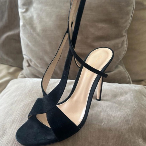 Gianvito Rossi leather high-heeled sandals like new, black