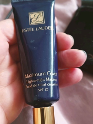 Maximum Cover Estee Lauder 04L 30 мл употребяван