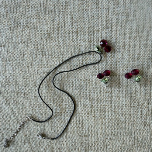 Swarovski necklace and earrings set, cherry shape, red and green