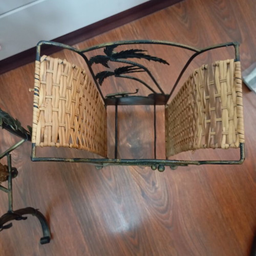 Ferforje decoration set used with copper details and natural woven straw