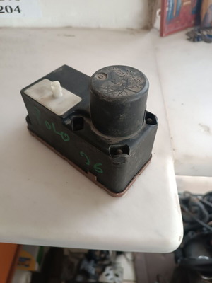Central lock για VW Golf '92-'98 μεταχειρισμένο, κωδικός 1H0962257F