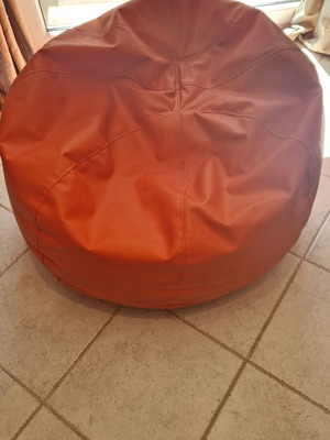 Bean bag orange basketball type diameter 85cm like new