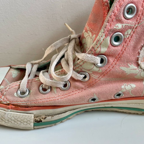 Converse boots used with flower design, multicolor, size 37