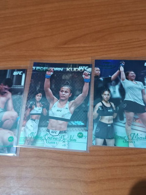 UFC Topps Gold Label 2024 green card set like new