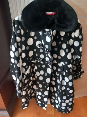 Miss Raxevsky coat for 10-year-old girl like new with fur collar
