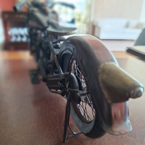 Retro road motorcycle miniature new, handmade iron model