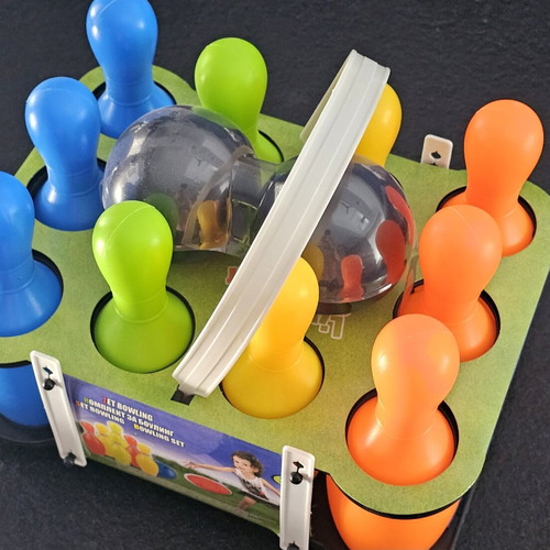 Bowling set for kids new, 10 pins and 2 balls