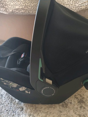 Peg Perego Primo Viaggio SLK baby car seat like new
