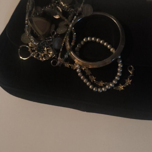 Vintage bag with vintage jewelry like new, black