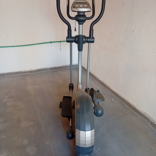 Kettler Verso 307 elliptical machine like new