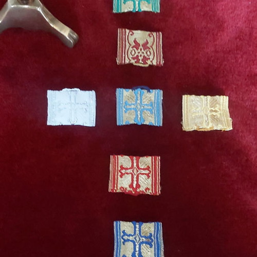 Mount Athos talismans new, pack of 10 pieces, 2-3 colors