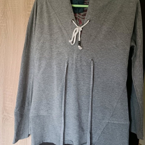 Staff Jeans women's sweatshirt like new, gray, size Large
