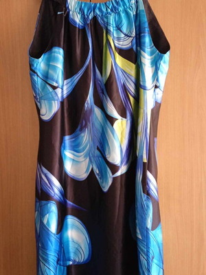 Satin floral sleeveless dress in alpha line like new
