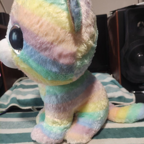 Beanie Boos Large Plush Cat by Ty like new with scratched eyes