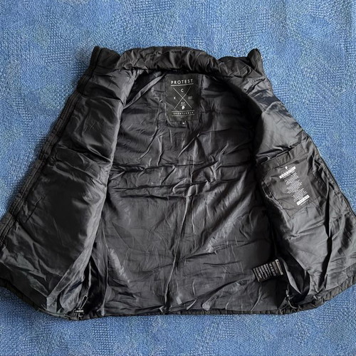 Protest Vest men's used black size M polyester