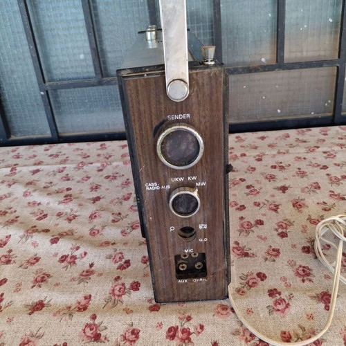 Radiocorder 2400 Deluxe vintage portable radio cassette player used