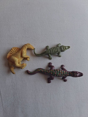 Playmobil crocodile 2007 with two reptile gifts, like new