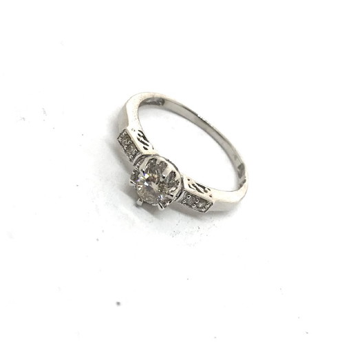 Vintage solitaire 18k white gold ring like new with diamonds