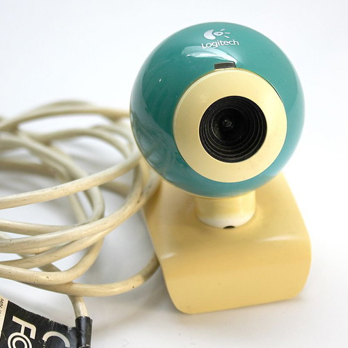 Logitech QuickCam Webcam V-UAP42 used with manual focus