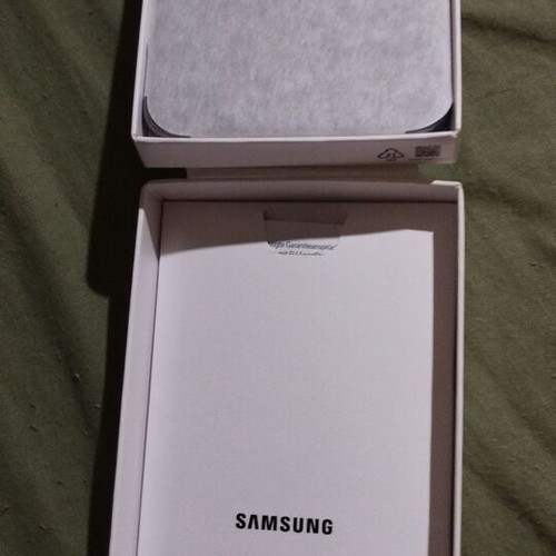 Samsung Android smartphone new, 128GB, silver