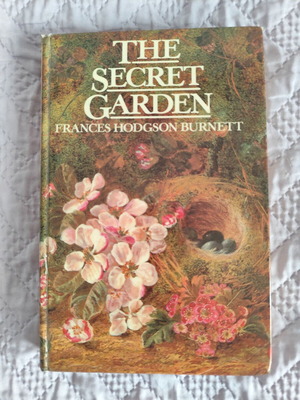 The Secret Garden hardback book by Frances Hodgson Burnett, 1983 edition