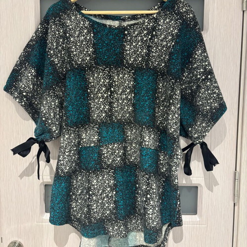 Women's winter blouse like new, size L/XL, blue and gray