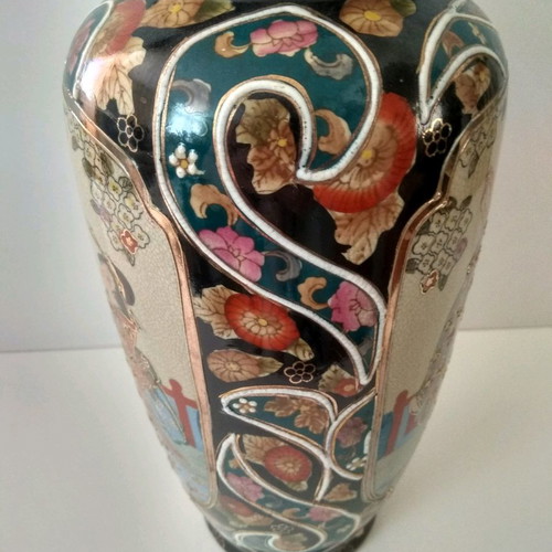 Set of 3 Royal Satsuma decorative porcelain vases used